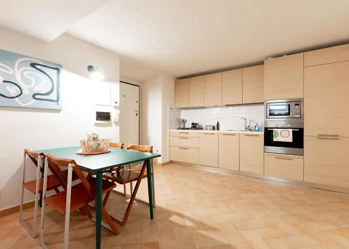 Apartment Peaceful Hidden Gem Near Metro A And Colosseum